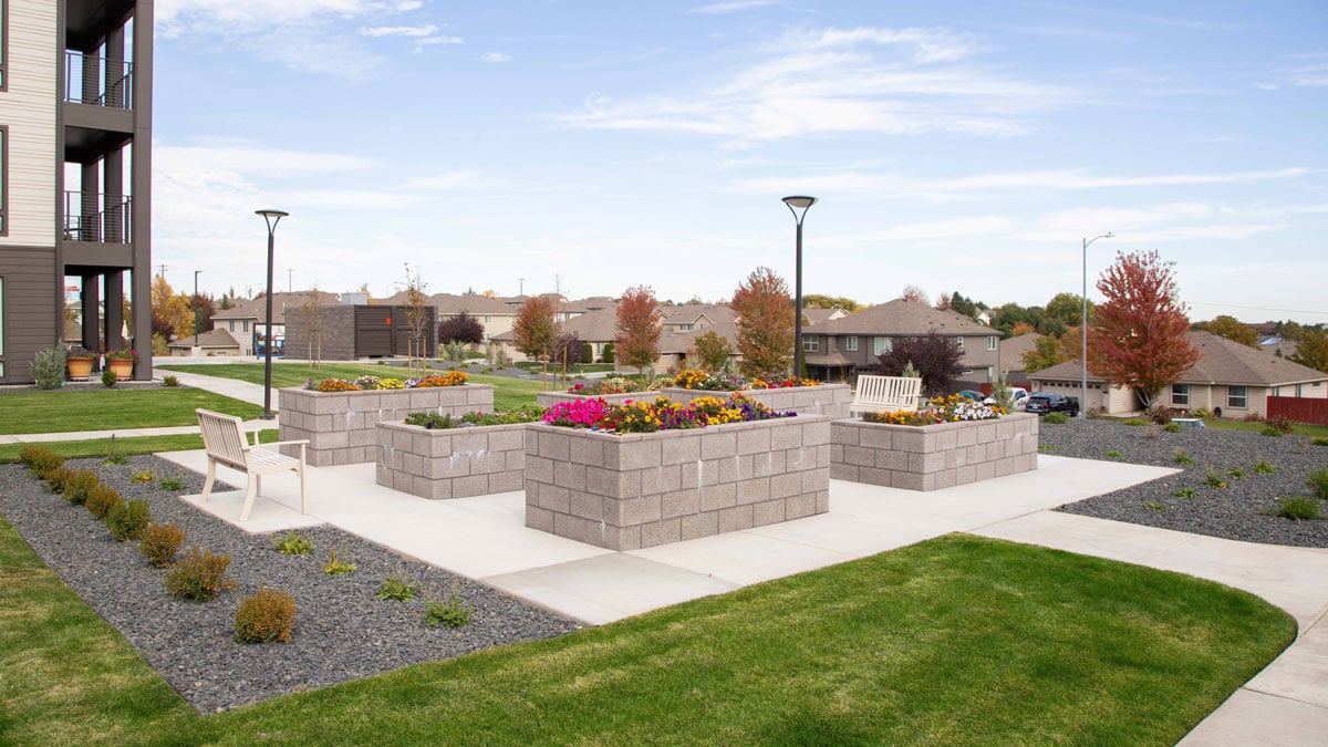 Riverwalk Estates garden