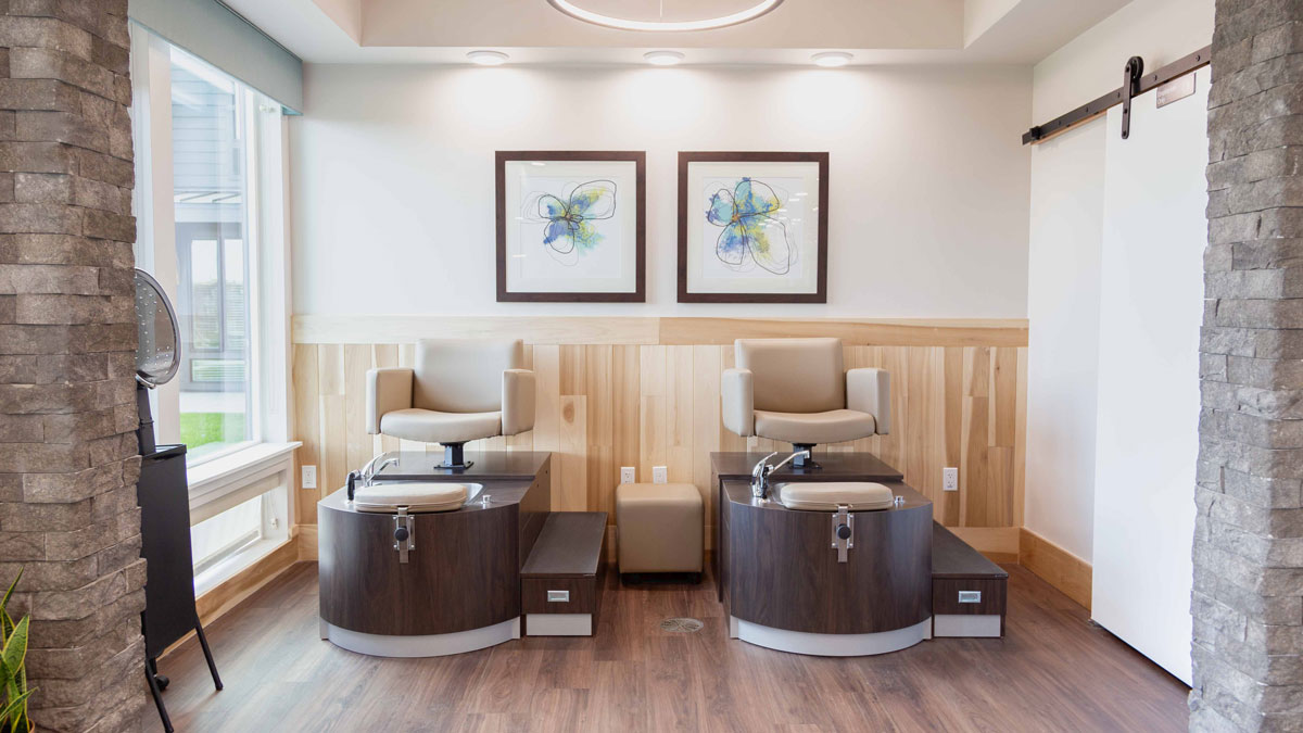 Riverwalk Estates salon