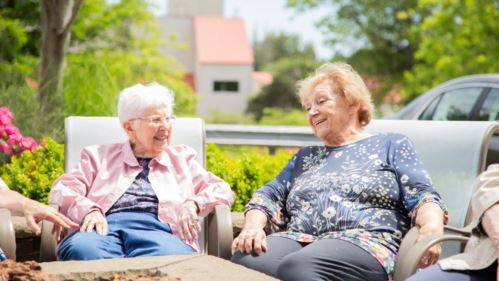 Glenmoore Ladies talking 4